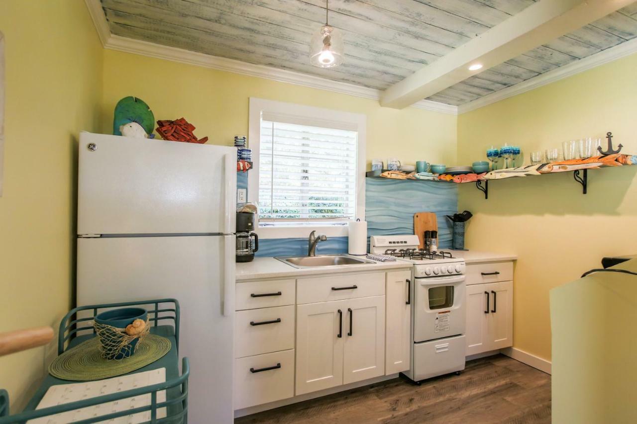 Island View Cottages Sebastian Exterior foto